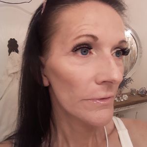 Meet your Posher, Frances